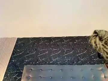 Chaturbate Watch Live Sex Cams of ebony_petitee