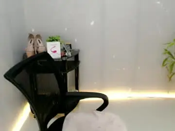 Chaturbate Watch Live Sex Cams of enchantress_mia03
