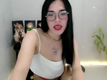 Chaturbate Live Sex Cam of enchantress_mia03