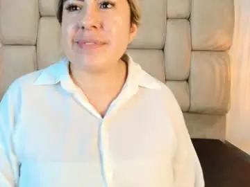 Chaturbate Live Sex Cam of sarablonde_t