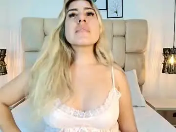 Chaturbate Live Sex Cam of sarablonde_t