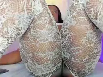 Chaturbate Free Porn Cam of roxy_sexy69