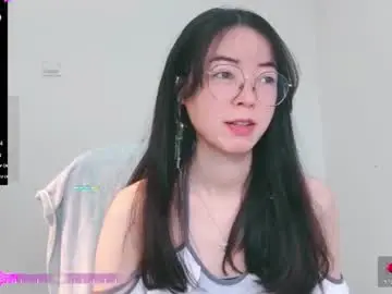 Chaturbate Live Sex Cam of happyluckyrose