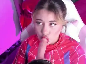 Chaturbate Live Sex Cam of khali_reiss_