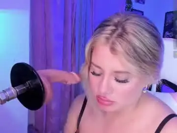Chaturbate Live Sex Cam of khali_reiss_