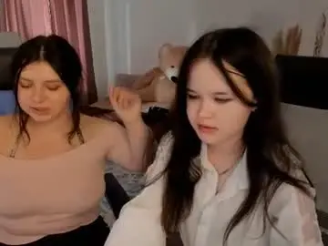 Chaturbate Live Sex Cam of elainebeness