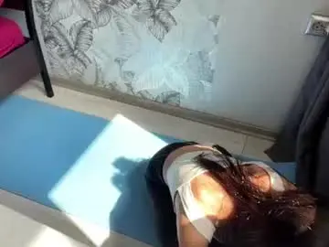 Chaturbate Adult Video Chat of serafinahattan
