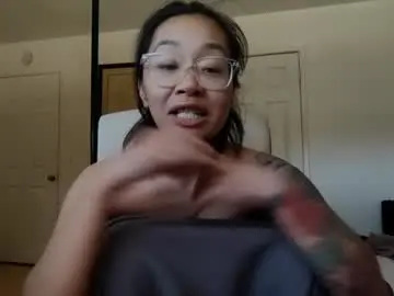 Chaturbate Live Sex of trvnkitty