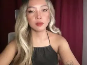 Chaturbate Live Sex of makemesquirt_xxx