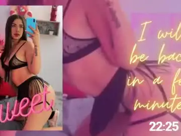 Chaturbate Live Sex Cam of mariam_cuttee