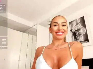 Chaturbate Sex Chat of elinamoon_