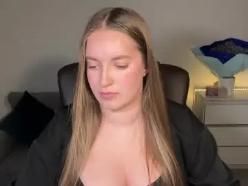 evajuly from chaturbate