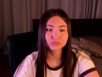 Chaturbate Live Sex Cam of iceicebabe_