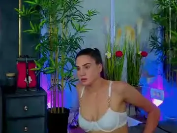 valery_evann from chaturbate