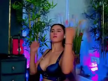 Chaturbate Adult Video Chat of valery_evann
