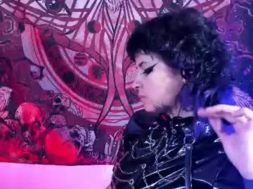 Chaturbate Live Sex Cam of glitch_doll