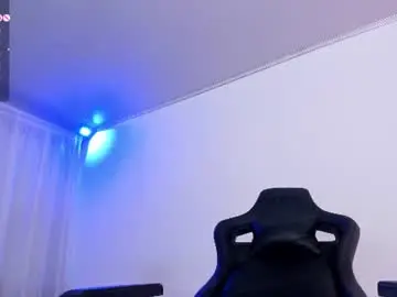 Chaturbate Free Porn Cam of emmax_x