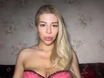 Chaturbate Free Porn Cam of luxsonyastar