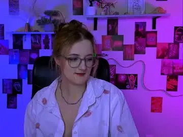 luna_berryy from chaturbate