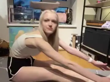 kortneyhiedeman from chaturbate