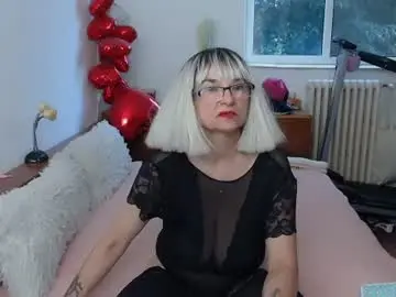 Chaturbate Nude Webcam of milfdolores