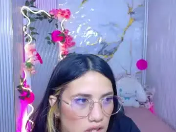 Chaturbate Free Porn Cam of chiara_tay
