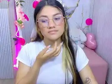 Chaturbate Watch Live Sex Cams of chiara_tay