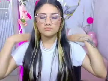 Chaturbate Live Sex of chiara_tay