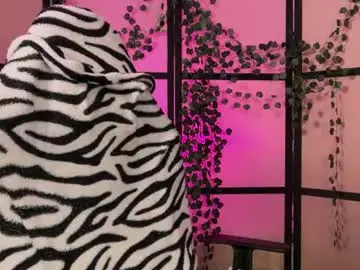 Chaturbate Best live sex cam show of diana_floweri