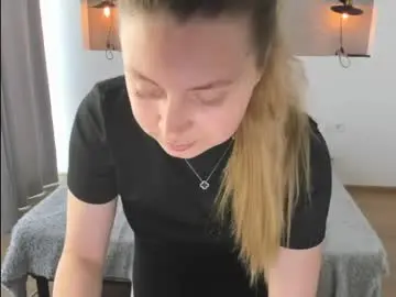 kitkatvel from chaturbate