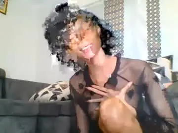 Chaturbate Live Porn of maya_dol
