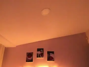 Chaturbate Free Porn Cam of emily__cley
