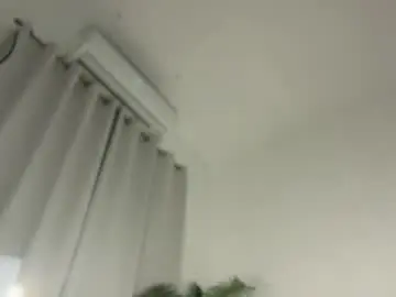 Chaturbate Live Sex Cam of feb_sexy