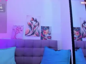Chaturbate Live Sex Cam of hellen_starx