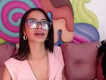 Chaturbate Watch Live Sex Cams of miahotcs