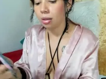 Chaturbate Adult Webcams of sarahlovexxv