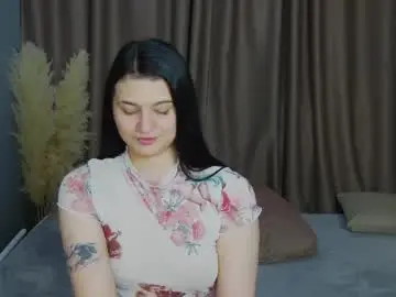solazolaa from chaturbate