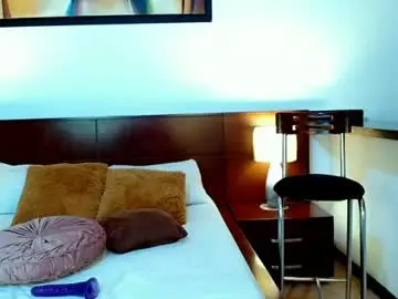 Chaturbate Free Porn Cam of crytalqueen_