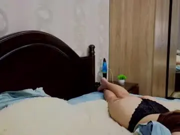 Chaturbate Watch Live Sex Cams of honey_blossom__