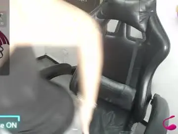 Chaturbate Live Sex of victorycat_v