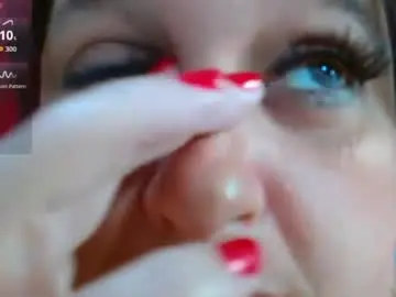 kerly_doll from chaturbate