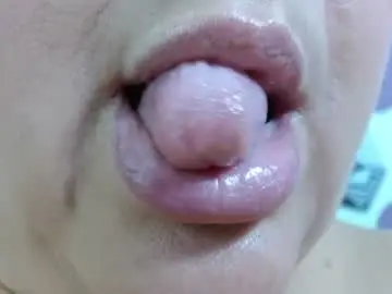 Chaturbate Free Porn Cam of kerly_doll