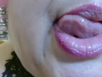 Chaturbate Nude Webcam of kerly_doll