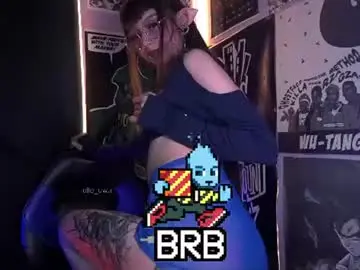Chaturbate Live Sex Cam of elle_uwu