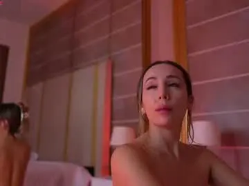 Chaturbate Live Sex Cam of laurencarter1