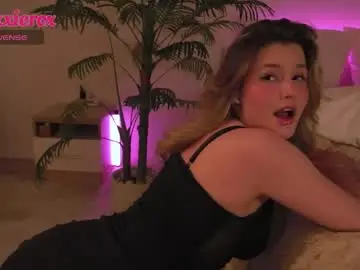 Chaturbate Sex Cam of vixxxiee