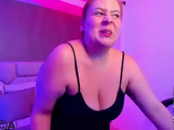 Chaturbate Live Sex Cam of miaparker25