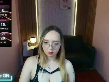 Chaturbate Sex Chat of liaroberts1