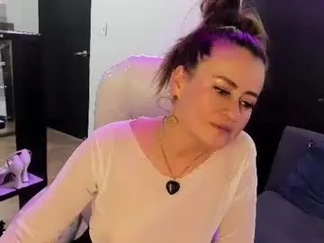 Chaturbate Free Live Porn of maghenta