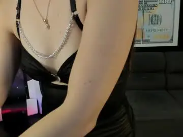 Chaturbate Best live sex cam show of lucianamoreau_